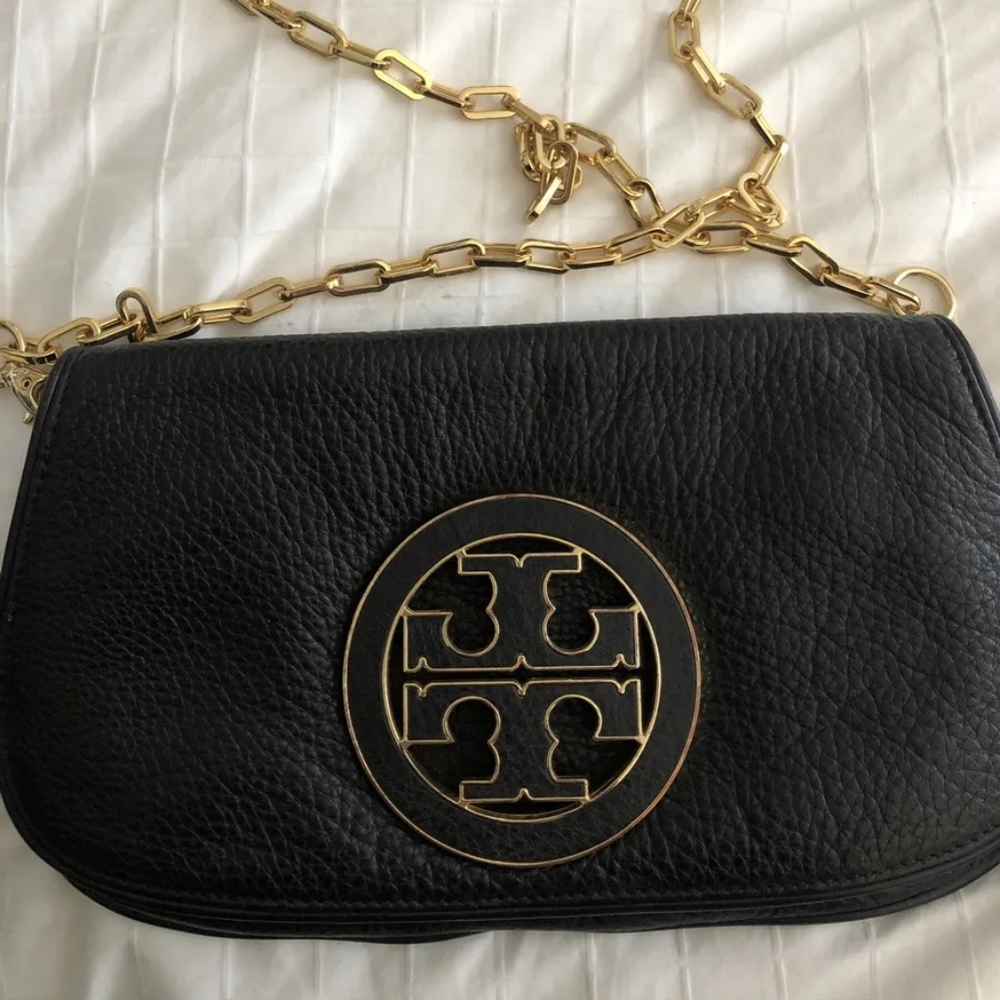 Tory Burch Black and Gold Reva Amanda Crossbody Clutch